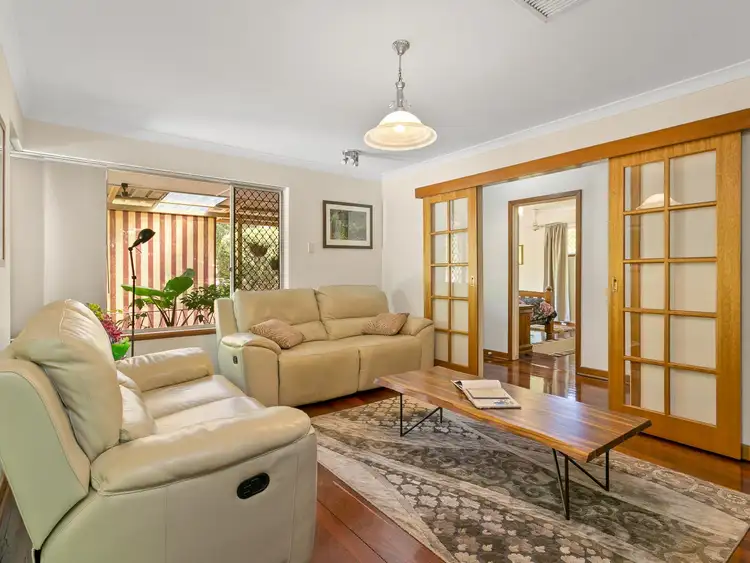 13 Broadway Road, Bickley WA 6076