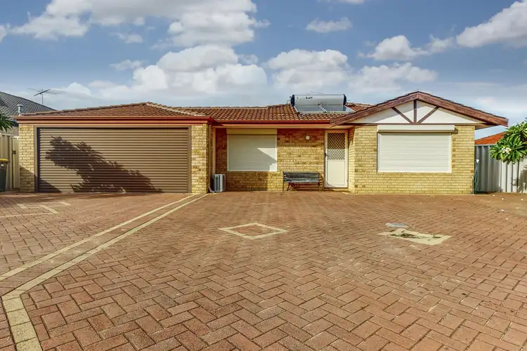 17 Kattamorda Pass, Sinagra WA 6065