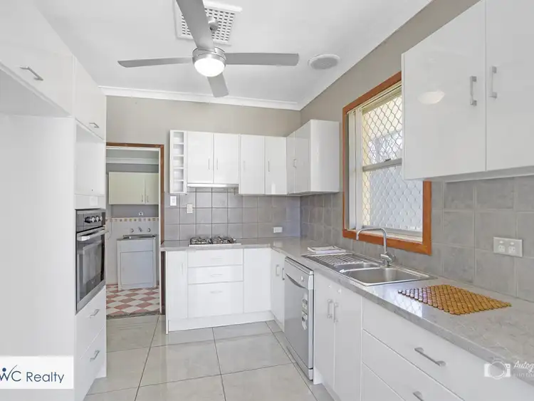 Seventh view of Homely house listing, 5 Steward Way, Orelia WA 6167