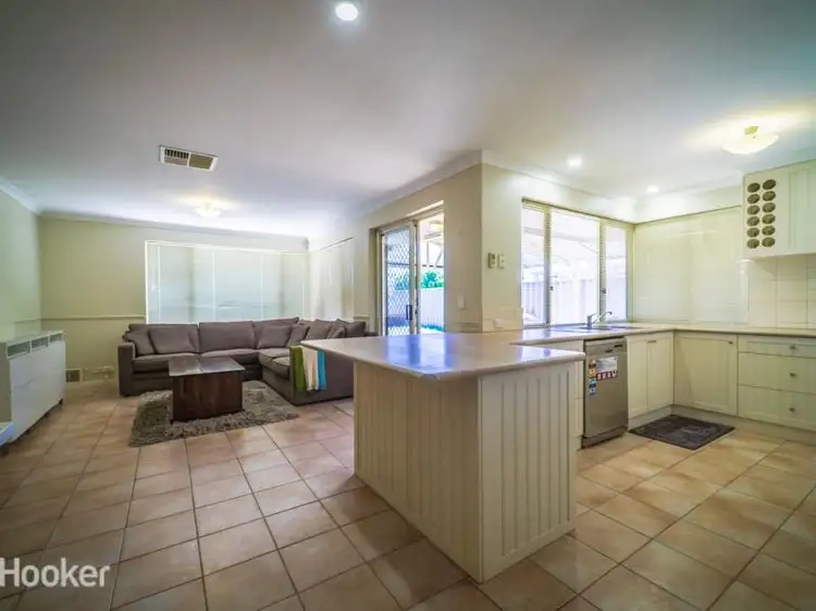 Fifth view of Homely house listing, 8 Ozark Place, Warnbro WA 6169