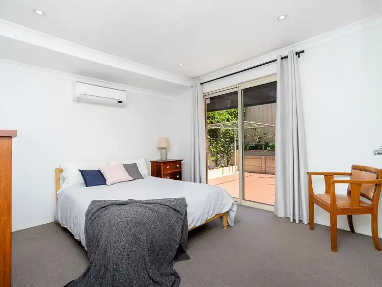 Seventh view of Homely semi-detached listing, 261B Huntriss Road, Doubleview WA 6018