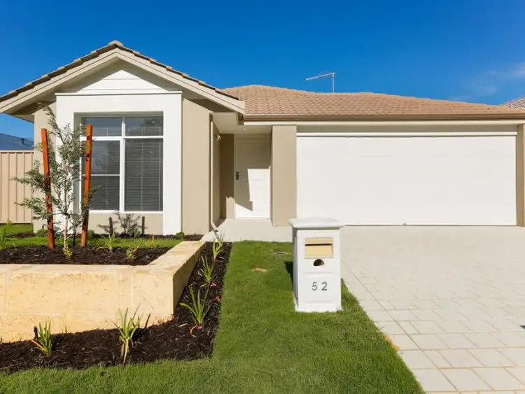 Second view of Homely house listing, 52 Pickering Avenue, Parmelia WA 6167