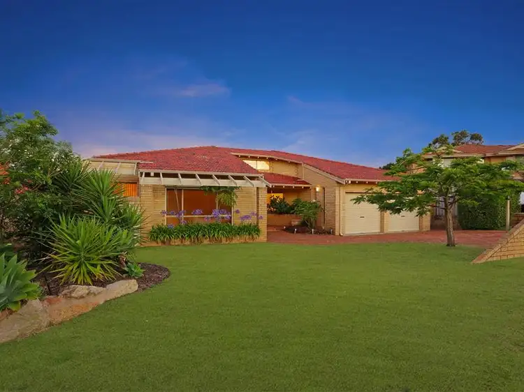 Main view of Homely house listing, 5 Nicol Cl, Kardinya WA 6163