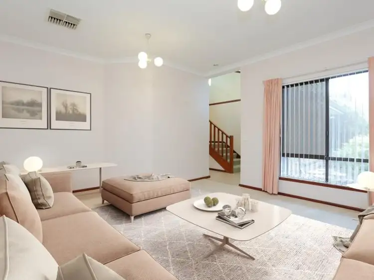 43 Chesters Way, Winthrop WA 6150