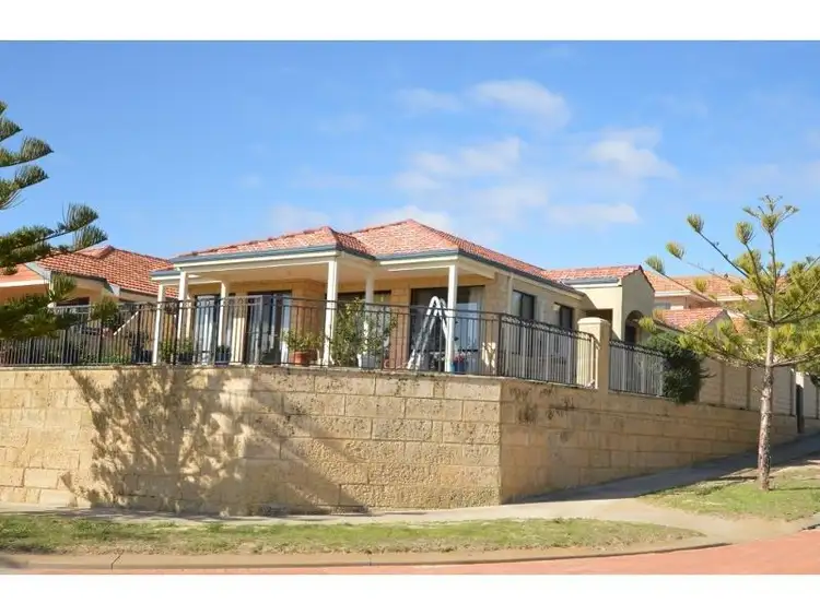 49 Batavia Avenue, Wannanup WA 6210