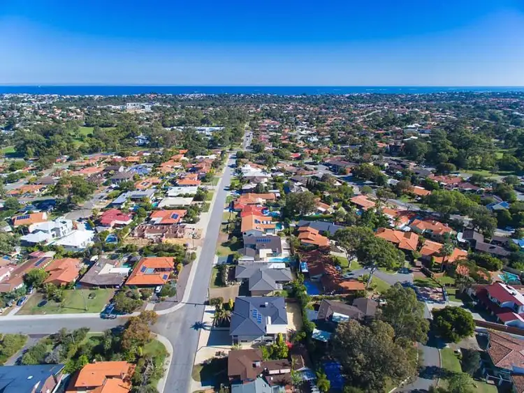 Fifth view of Homely house listing, 27 Holmesfield Cres, Carine WA 6020