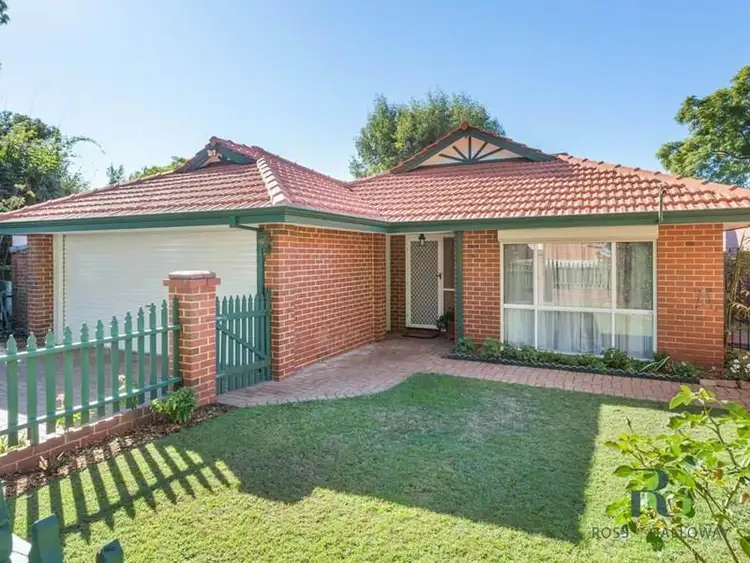 7 Redcourt Road, Attadale WA 6156