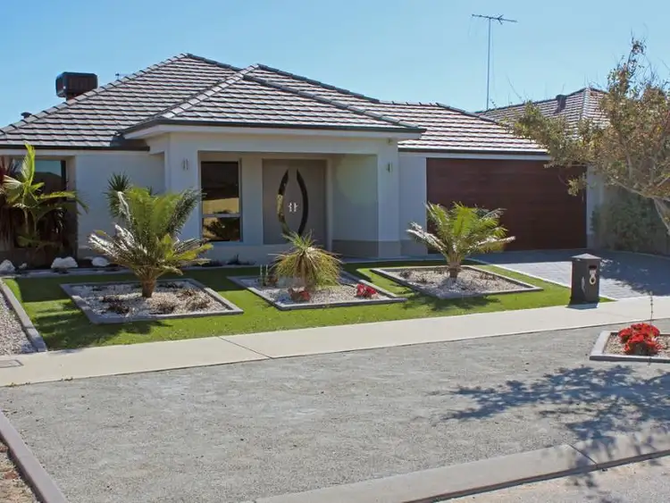 350 Peelwood Parade, Halls Head WA 6210