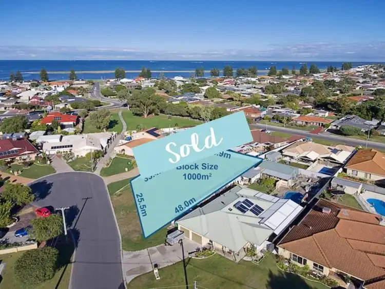 4 Peninsula Place, Safety Bay WA 6169