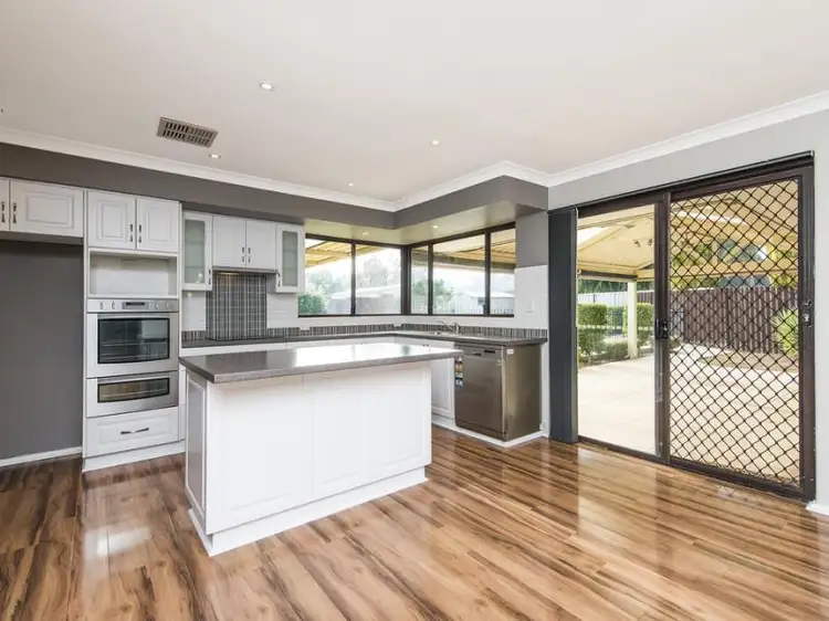 8 Senior Court, Mundijong WA 6123