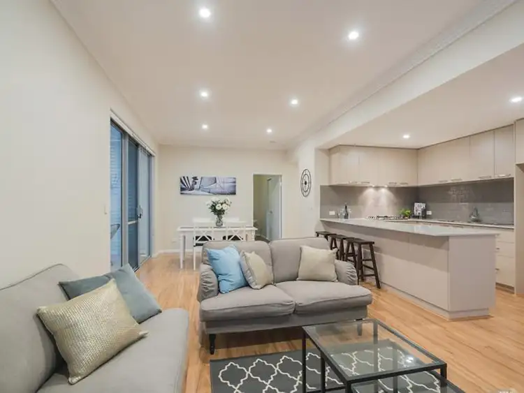 5/2 Fluorite Way, Carine WA 6020