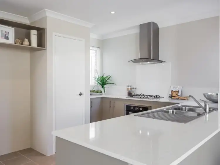 32 Broach Way, Alkimos WA 6038