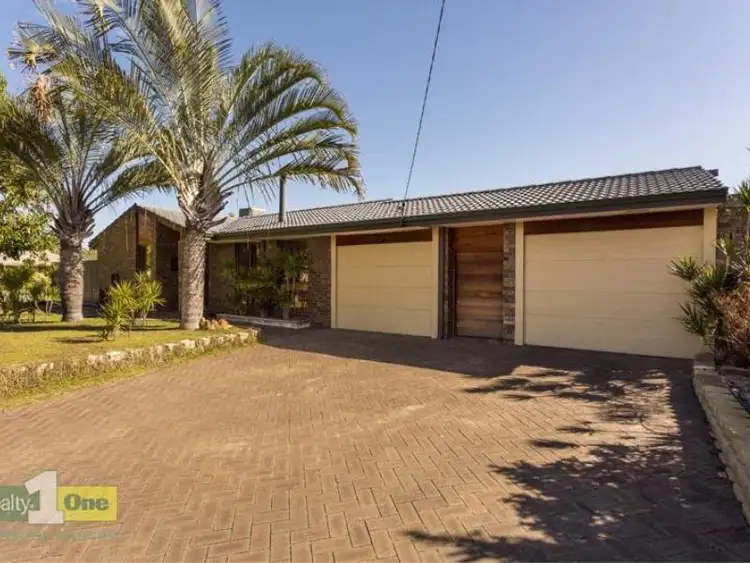 Second view of Homely house listing, 31 Benzie Way, Parkwood WA 6147