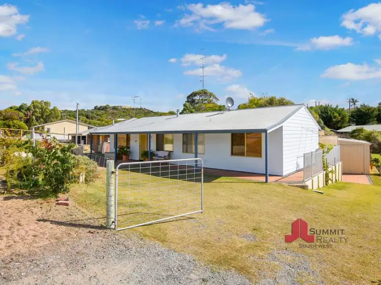 Second view of Homely house listing, 4 Chalet Vale, Preston Beach WA 6215