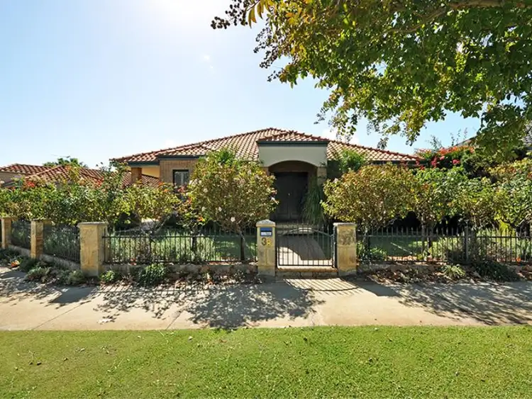 38 Ponte Vecchio Boulevard, Ellenbrook WA 6069