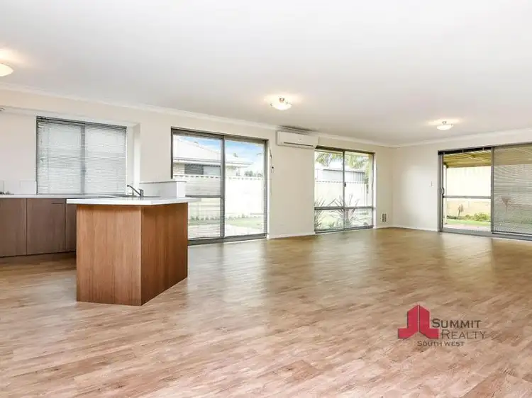 Fifth view of Homely house listing, 2 Jindalee Way, Millbridge WA 6232