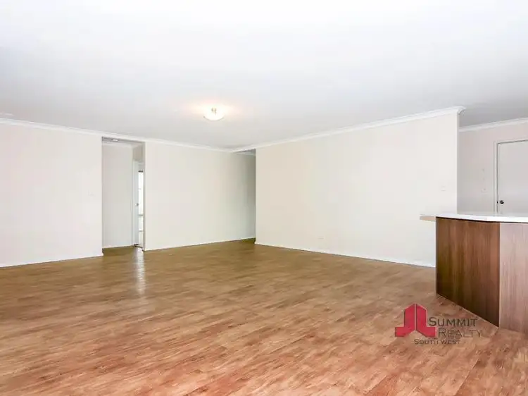 Sixth view of Homely house listing, 2 Jindalee Way, Millbridge WA 6232
