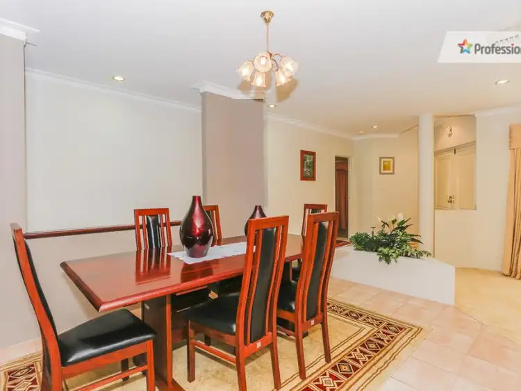 Seventh view of Homely house listing, 5 Koomyle Mews, Viveash WA 6056