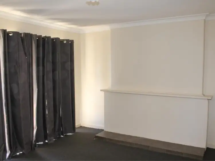 Seventh view of Homely semi-detached listing, 4 Wisborough Crescent, Balga WA 6061