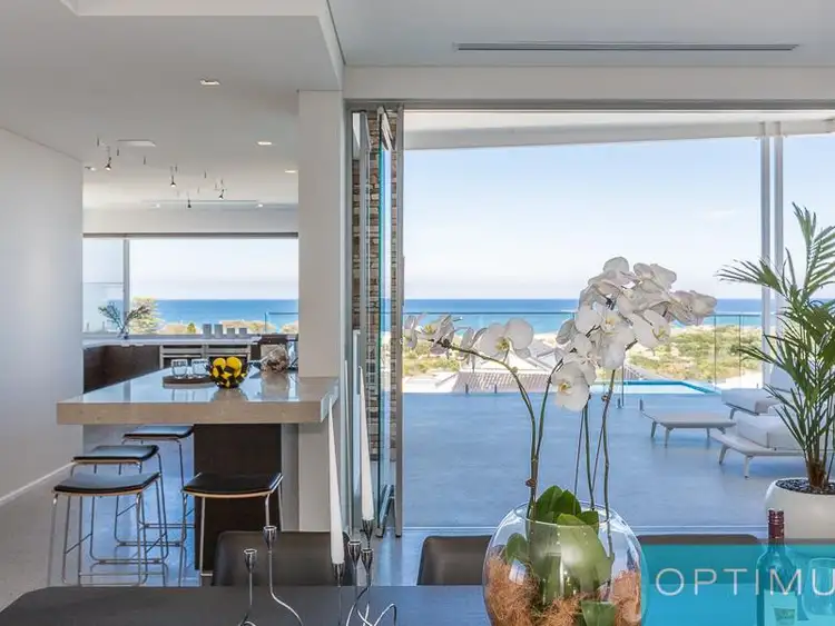 6 Dodonia Gardens, City Beach WA 6015