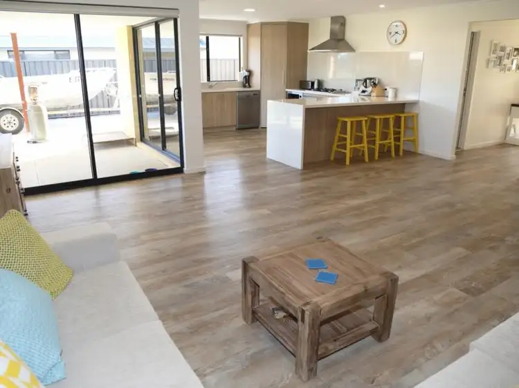 Second view of Homely house listing, 6 Magistrate Drive, Castletown WA 6450