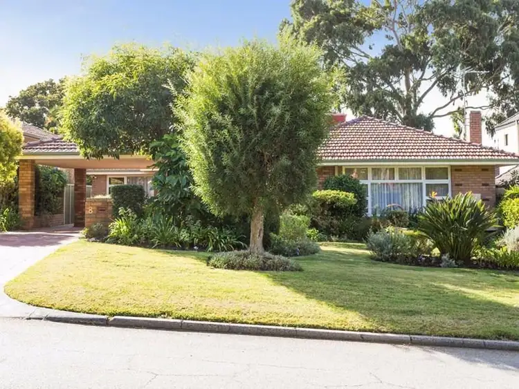 8 Polglass Way, Ardross WA 6153