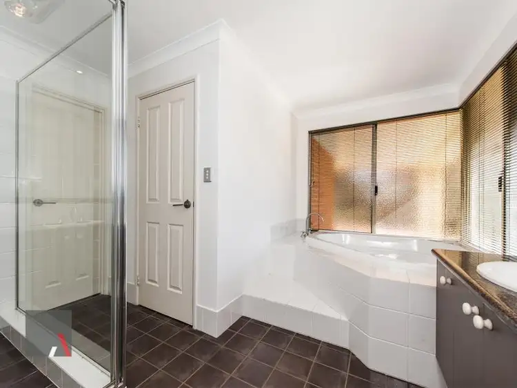 Seventh view of Homely house listing, 200 Ridgewood  Loop, Bullsbrook WA 6084