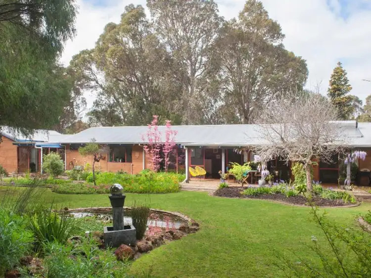 17 Mansfield Avenue, Margaret River WA 6285