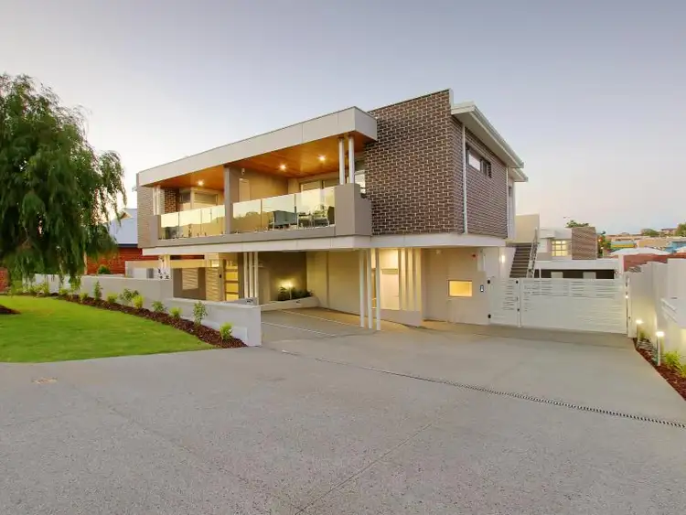 Fourth view of Homely apartment listing, 2/323 Hector Street, Tuart Hill WA 6060