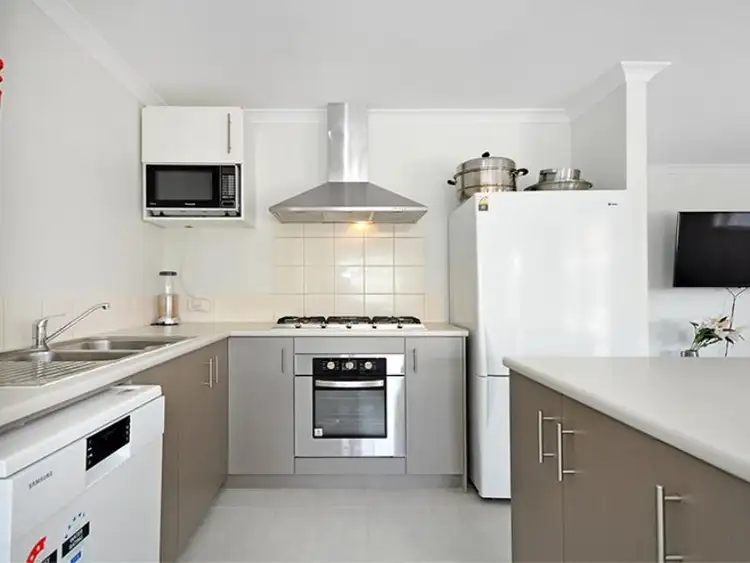 Third view of Homely house listing, 10 Emms Grn, Ellenbrook WA 6069