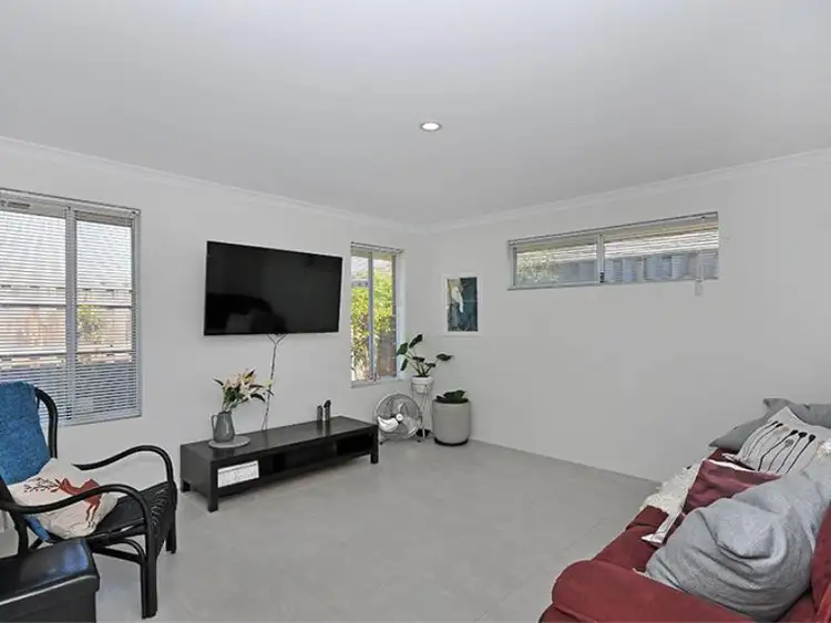 Seventh view of Homely house listing, 10 Emms Grn, Ellenbrook WA 6069
