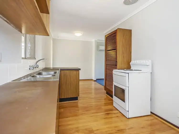 Seventh view of Homely house listing, 39 Pedder Way, Parmelia WA 6167