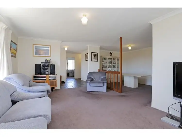 Second view of Homely house listing, 7 Polo Close, Willetton WA 6155