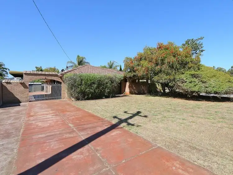 Fourth view of Homely house listing, 4 Bayham Place, Huntingdale WA 6110