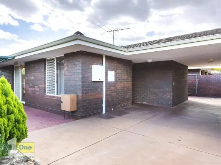 4/140 Cammillo Road, Kelmscott WA 6111