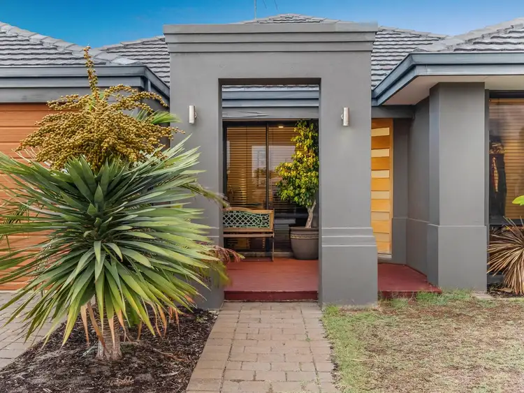 4 Judges Court, Huntingdale WA 6110