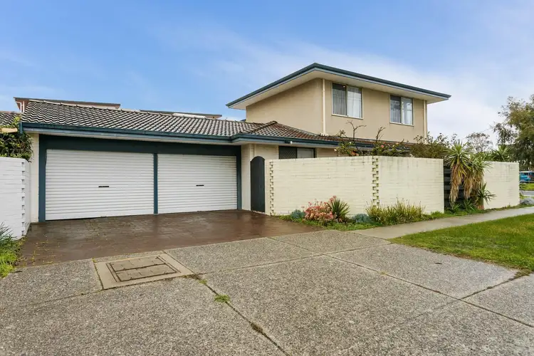 2A Fifth Street, Bicton WA 6157