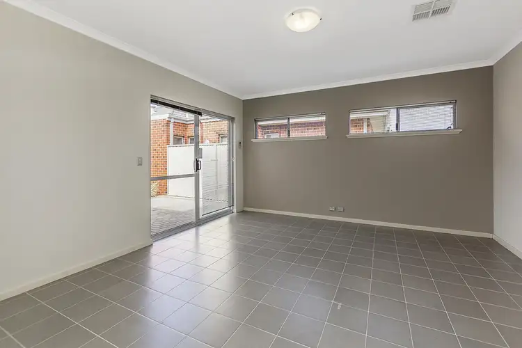 Fourth view of Homely unit listing, 2/8 Seaspray Place, Waikiki WA 6169
