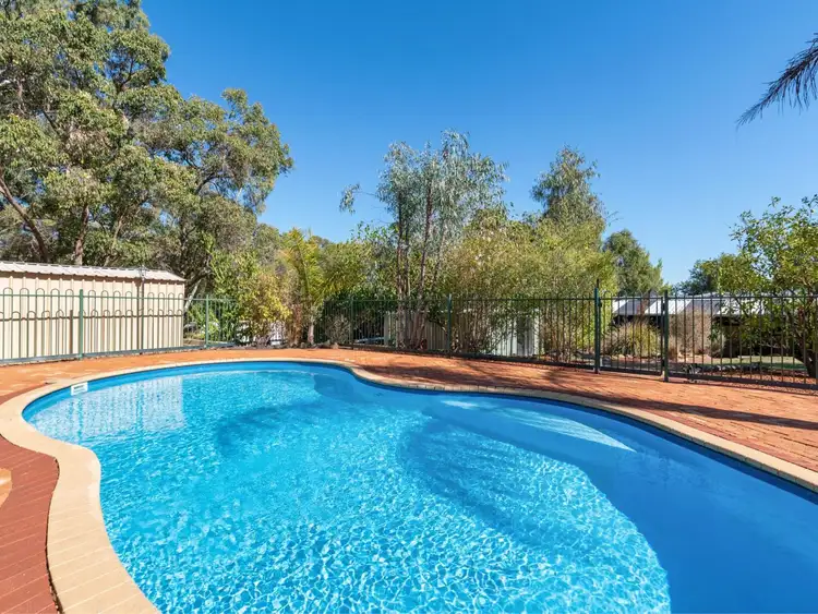 10 Glynden Way, Helena Valley WA 6056