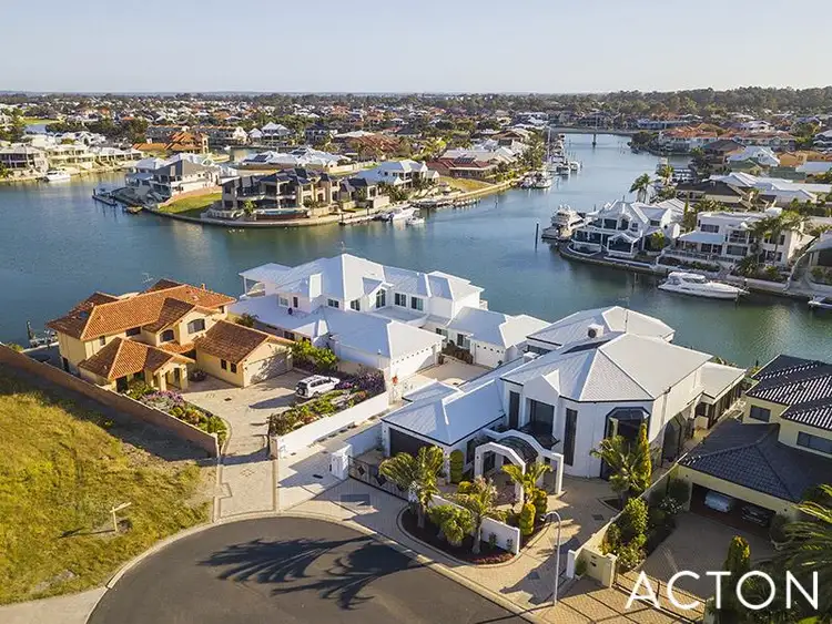 Fourth view of Homely house listing, 7 Sovereign Gardens, Halls Head WA 6210