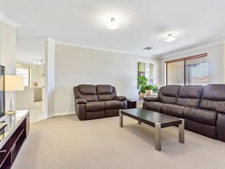 Seventh view of Homely house listing, 18 Galveston Bend, Success WA 6164