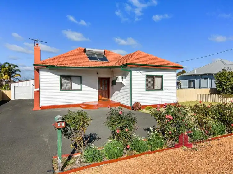 42 Swanstone Street St, Collie WA 6225