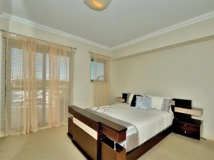 Fourth view of Homely apartment listing, 16/37 Dolphin Drive, Mandurah WA 6210