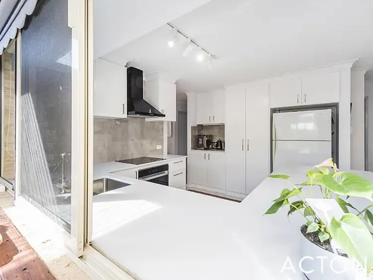 Fifth view of Homely house listing, 9 Parkwater Cove, Halls Head WA 6210