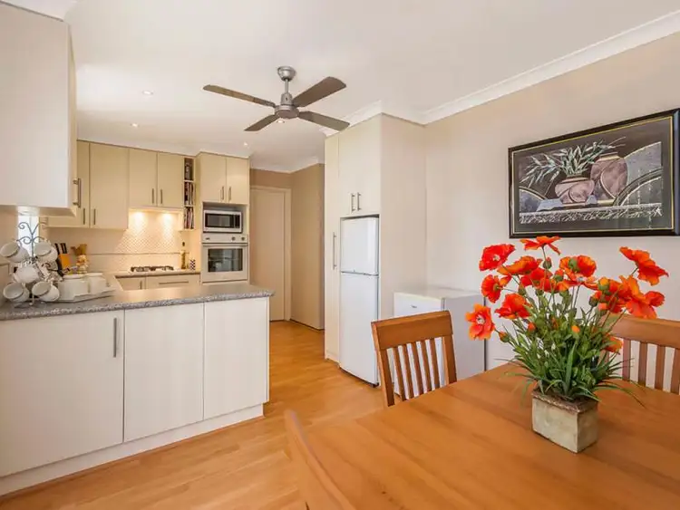 Sixth view of Homely semi-detached listing, 29B Lynda Crescent, Cooloongup WA 6168