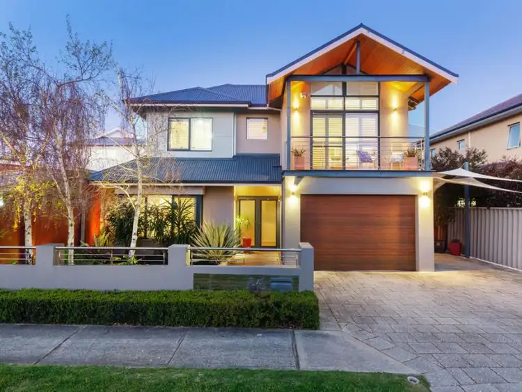 24 Eleventh Avenue, Inglewood WA 6052