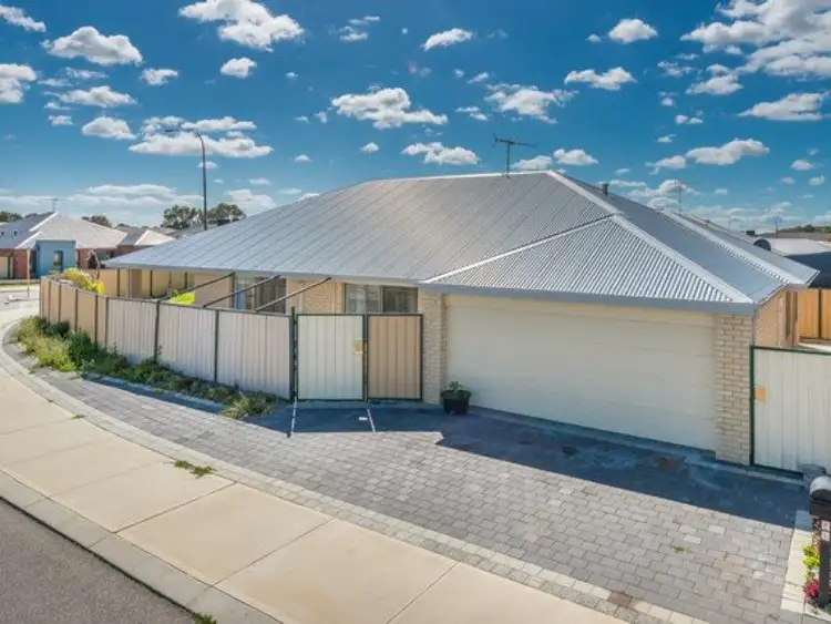 32 Blackwood Meander, Yanchep WA 6035