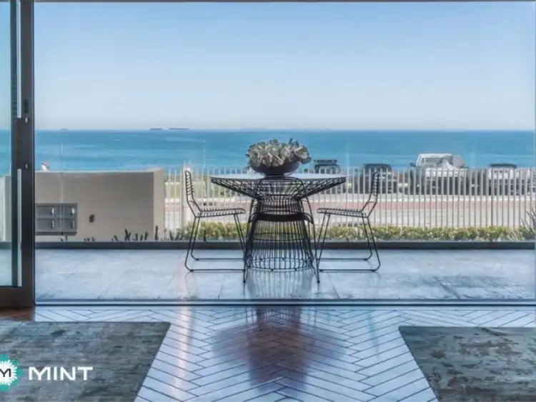 2/62 Marine Parade, Cottesloe WA 6011
