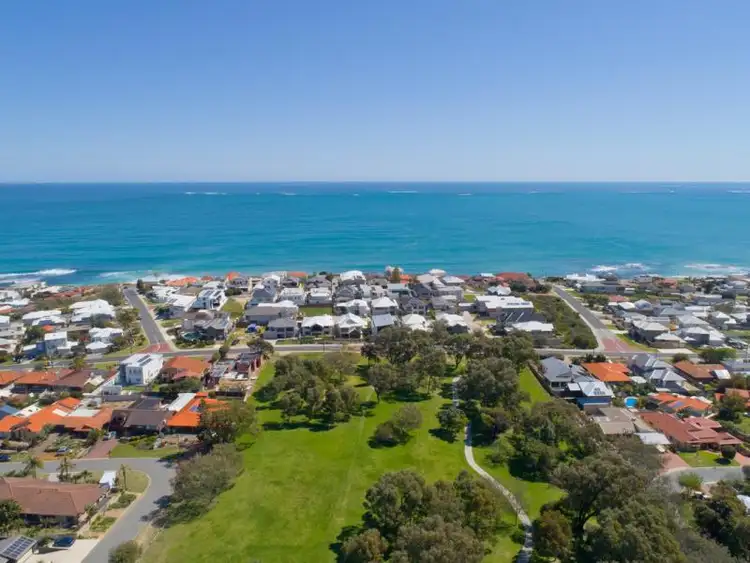 Fourth view of Homely house listing, 9 Leach Street, Marmion WA 6020