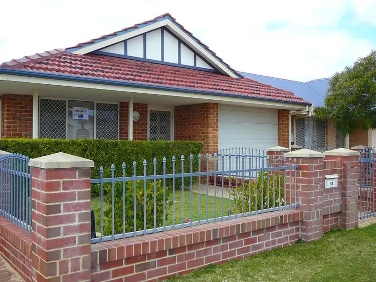 14 Regency Avenue, Madeley WA 6065